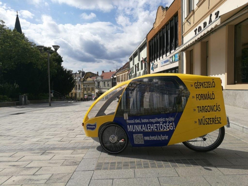Velomobilon gurul a Chemark Kft. álláshirdetése Velomobilon gurul a Chemark Kft. álláshirdetése