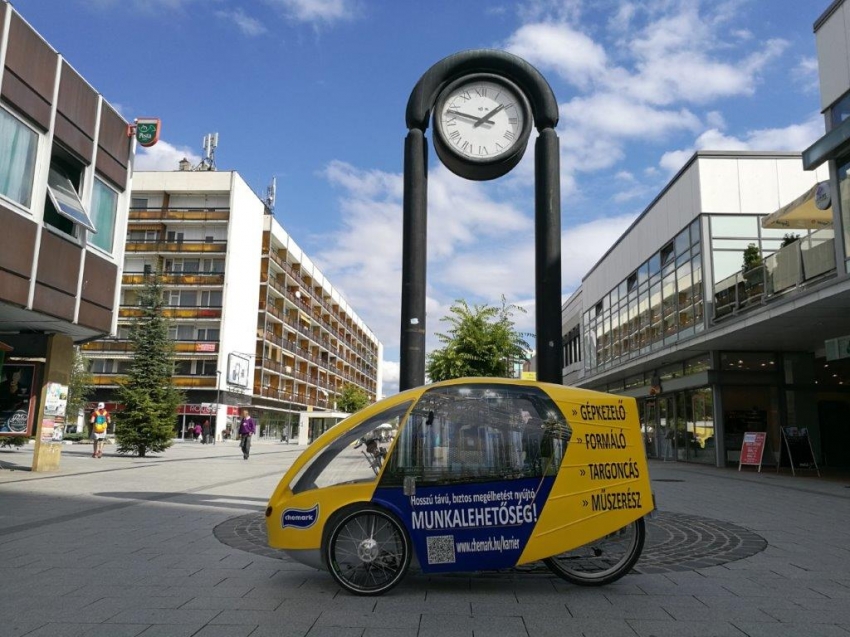 Velomobilon gurul a Chemark Kft. álláshirdetése Velomobilon gurul a Chemark Kft. álláshirdetése
